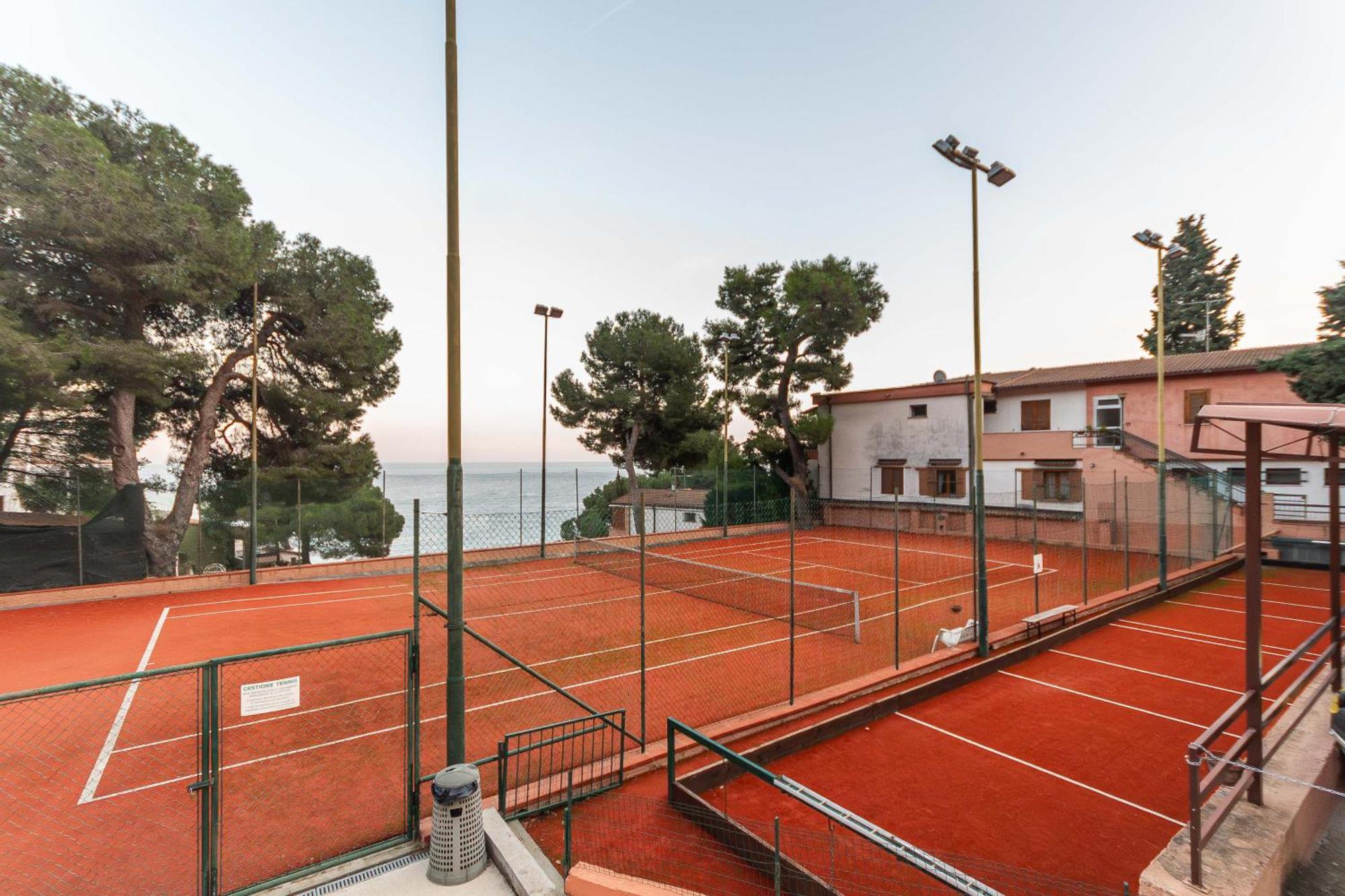 C22 Beachfront Villa - Spa Bath, Pool, Private Beach, Parking Free Andora Exterior photo